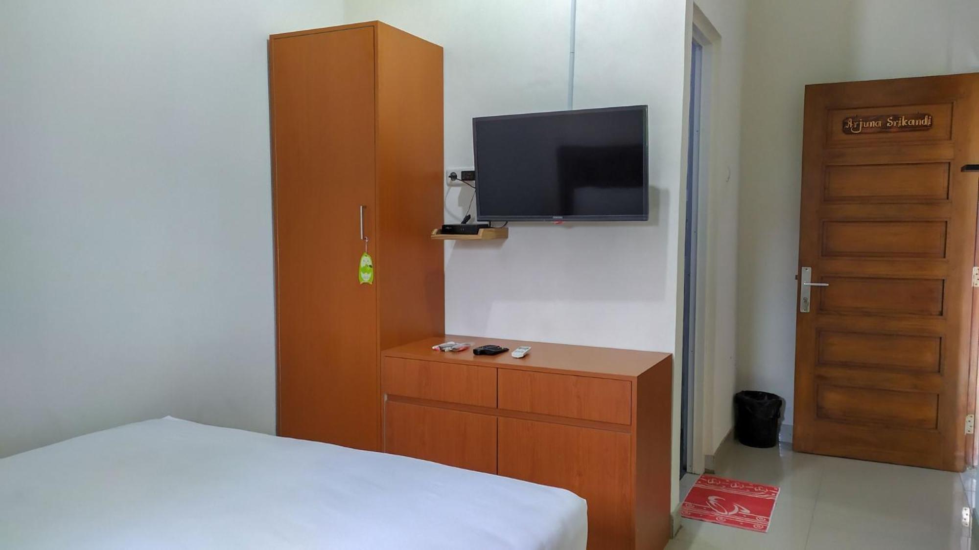 Omah Leren Mitra Reddoorz Near Gembiraloka Zoo Yogyakarta Hotell Eksteriør bilde
